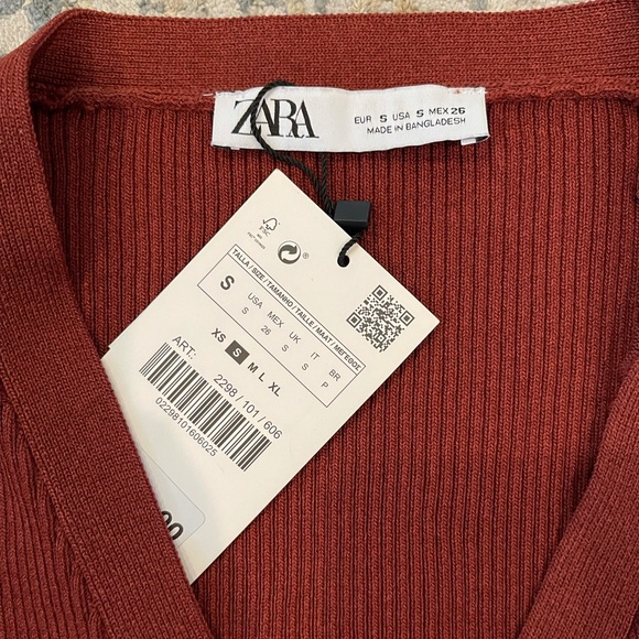 🔴SOLD🔴 Zara Cropped Cardigan Sweater - Picture 6 of 7
